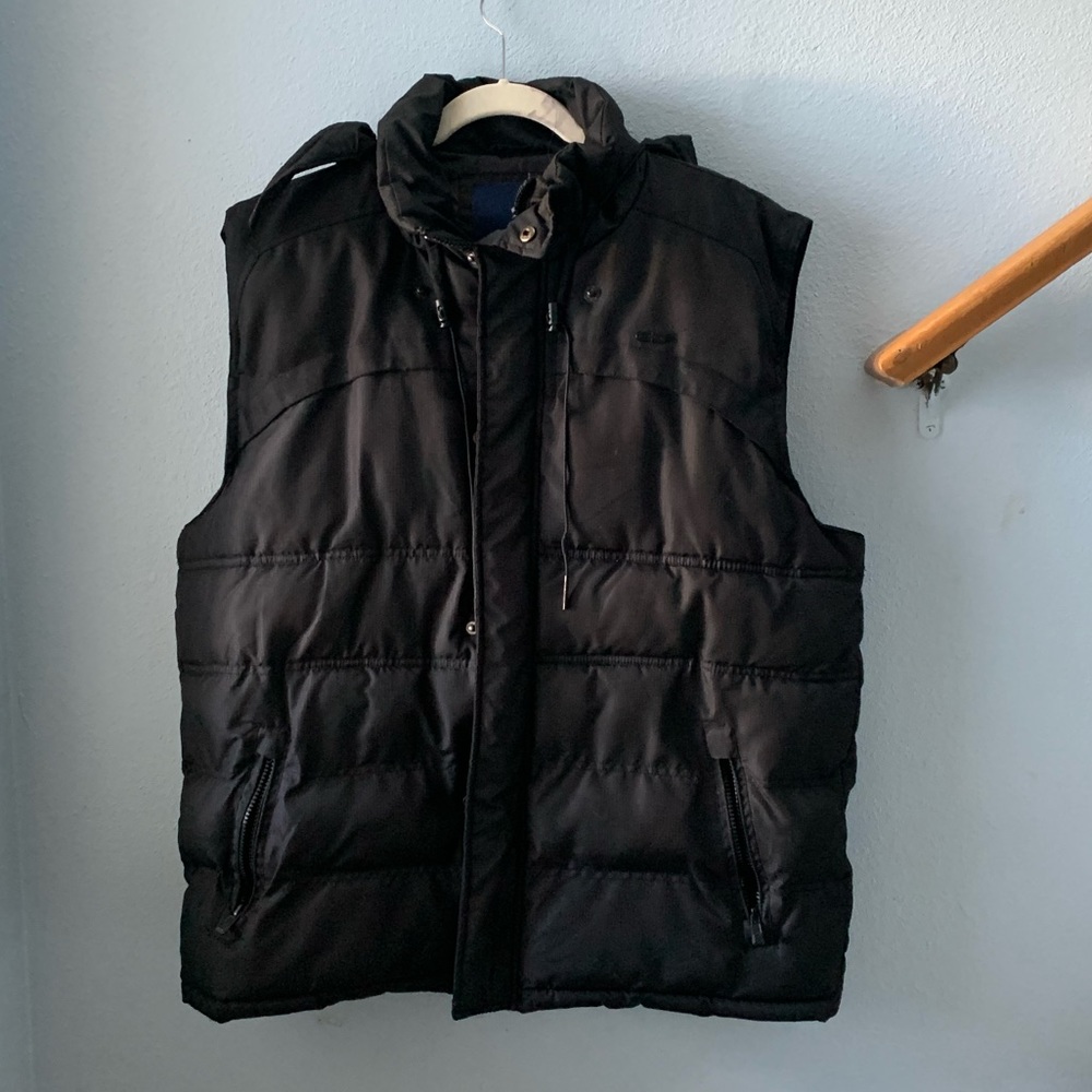 Rocawear zip up puffer vest
